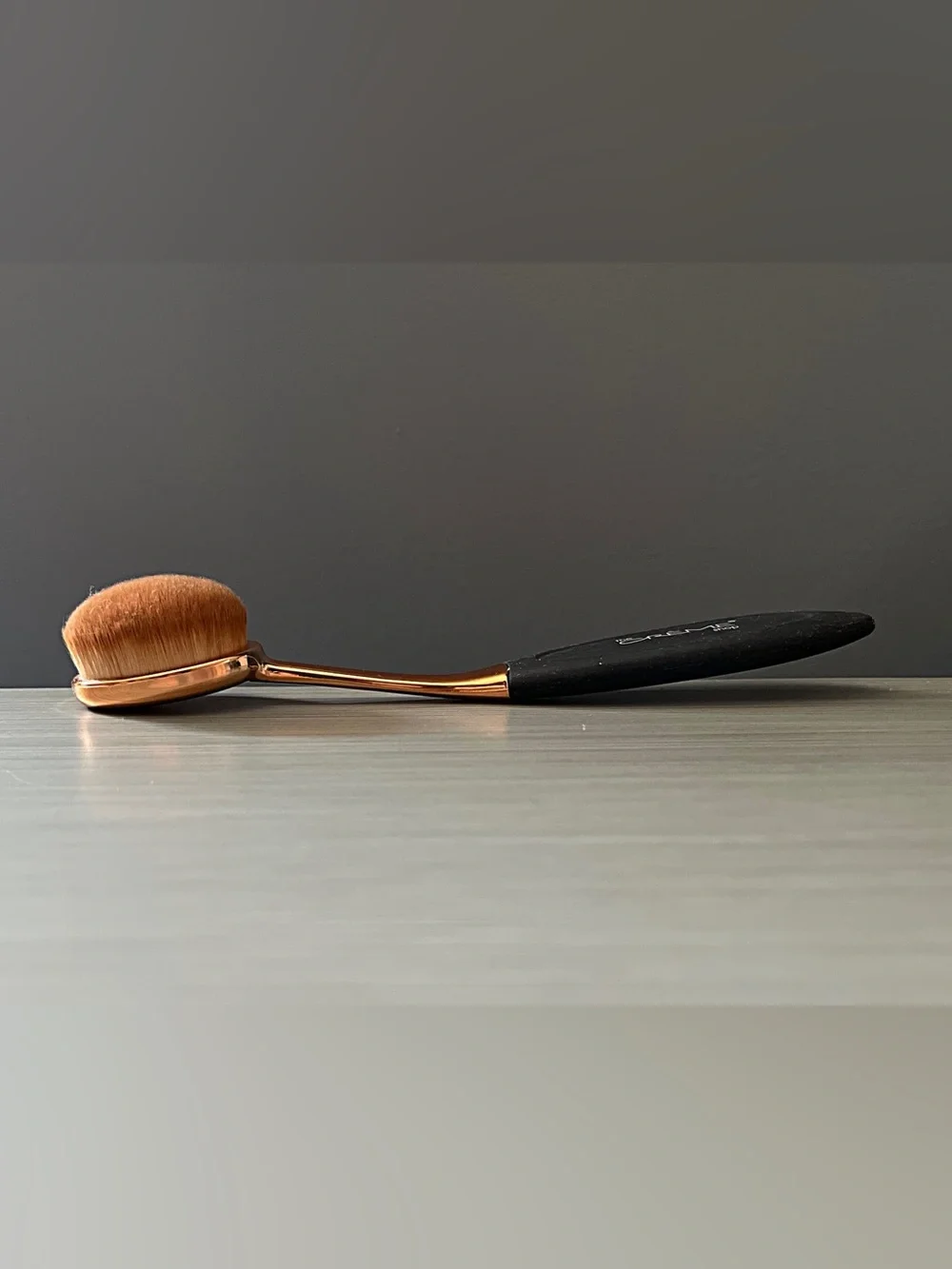 Foundation Brush The Creme Shop K BEAUTY OMG Oval Powder Brush Contour Conceal